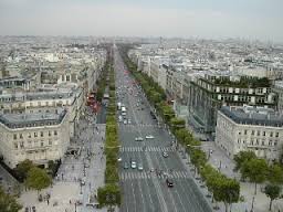 les Champs Elysees